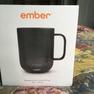 Brand New 10oz Black Ember Mug